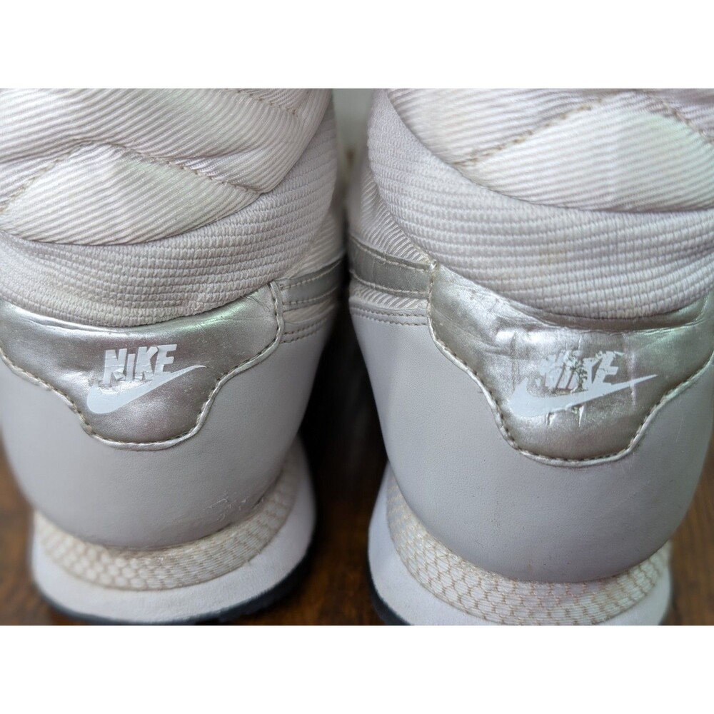 Nike Apres Ski Knee High Snow Boots White Silver 414950-100 Women's Size 7 - Picture 10 of 16